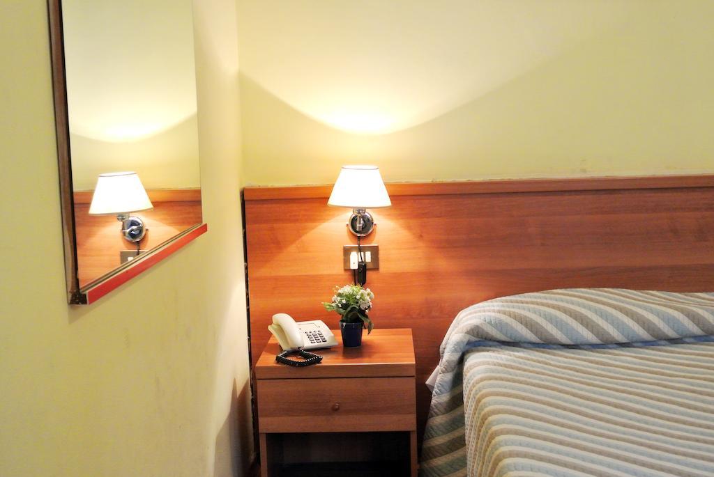 Hotel Giada Рим Стая снимка
